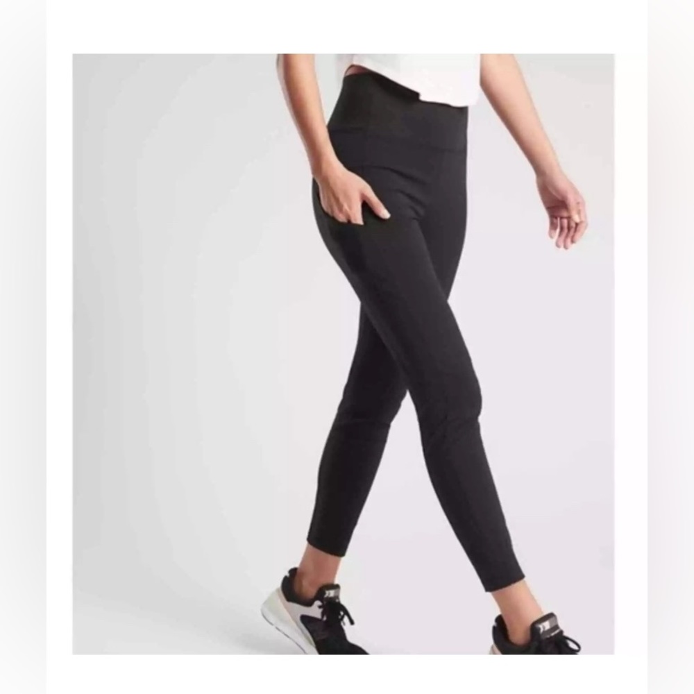 Athleta Trekkie hybrid leggings size 4- grey